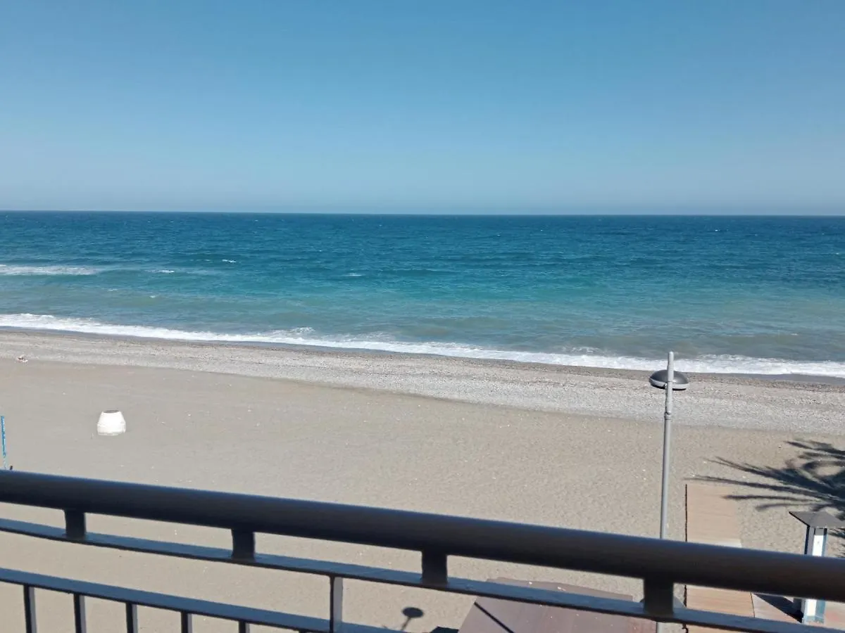 Apartamento Primera Linea De Playa A 10 Min Estepona San Luis de Sabinillas España